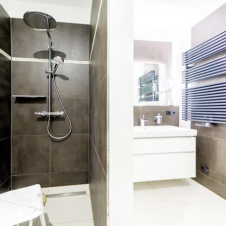 Appartement First Garden View - Ihre Im Ostseebad *