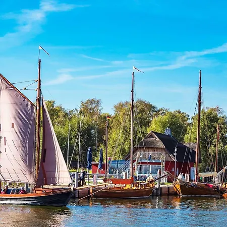 First Garden View - Ihre Im Ostseebad * Wustrow (Fischland)