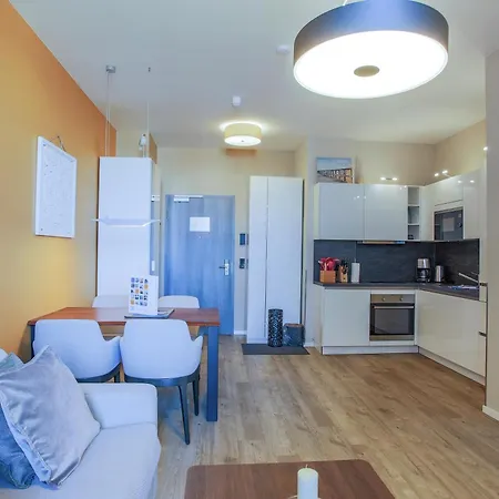 Appartement First Garden View - Ihre Im Ostseebad *